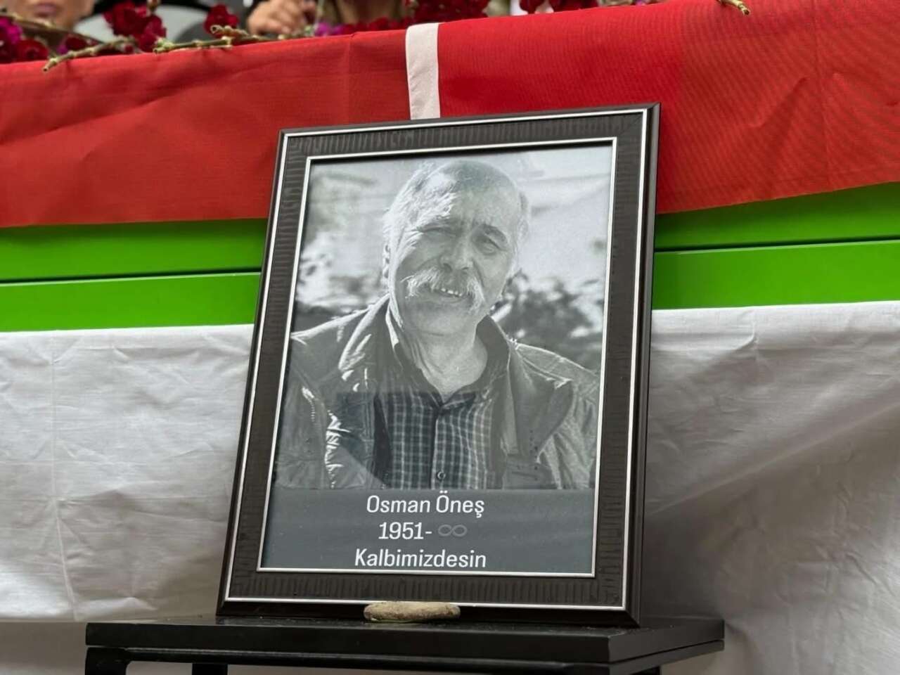 CHP Muğla Milletvekili Süreyya Öneş Derici’nin Amcası Osman Öneş Son Yolculuğuna Uğurlandı 5